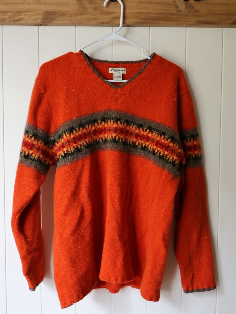 Vintage Eddie Bauer Wool Orange Patterned V-Neck Sweater Sz XL
